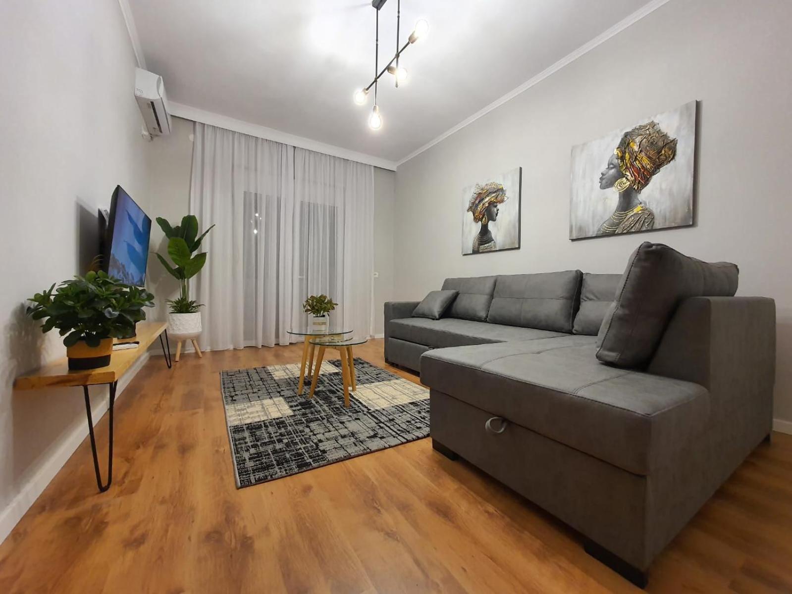 Center Of Tirana Enes'S Apartments Exterior photo